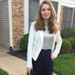 Meet your Posher, Claudia